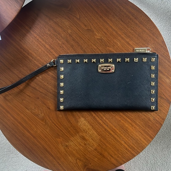 Michael Kors Wristlet - Picture 5 of 5